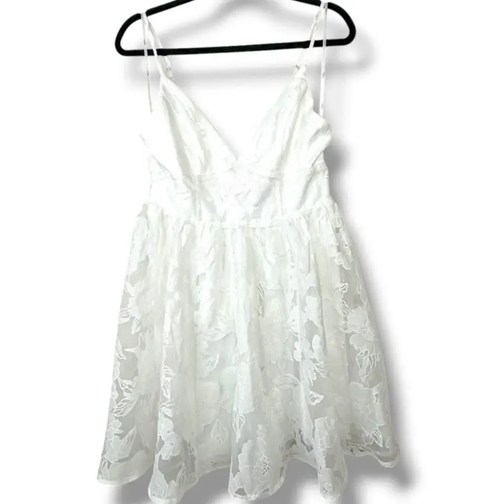 Lulus NWOT Floral Feelings White Floral Burnout Jacquard Babydoll Mini Dress - Picture 6 of 12